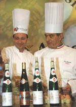 démonstration culinaire de Paul Bocuse assiSté de Marc Haeberlin avec les vins Léon BEYER